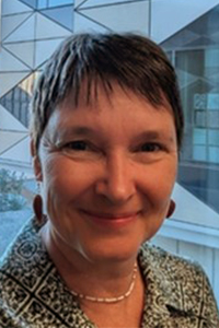 Close up head shot of Dr Sara Bayes